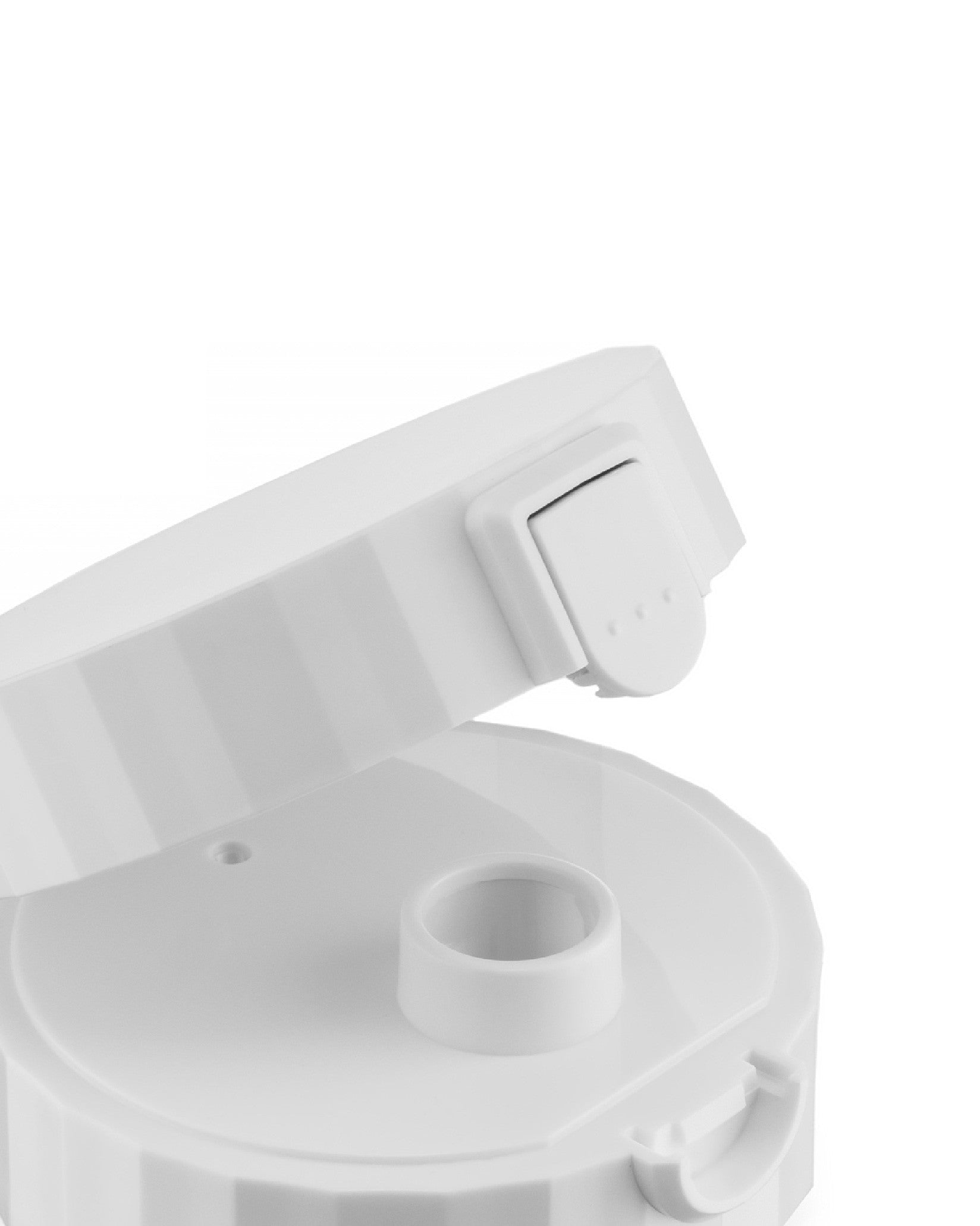 White Plissé blender by Alessi, with an open cap revealing the push-button and pour spout.