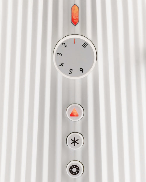 Plissé white Toaster. European plug Alessi 3